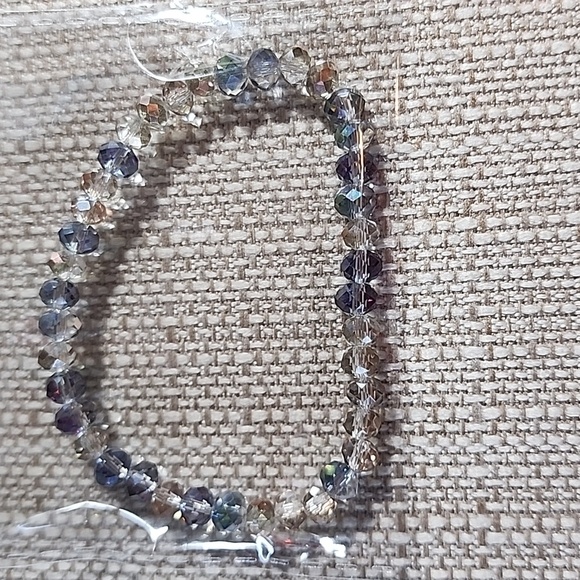 Hand Crafted Silver Bracelet with Faceted Beads - Picture 3 of 3